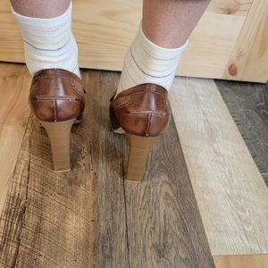 Mia, size 10, brown, heel penny loafers